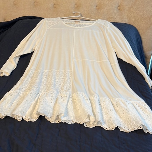 LOGO Tunic top - Picture 1 of 7